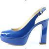 Blaue Schuhe sind vielseitig  - 